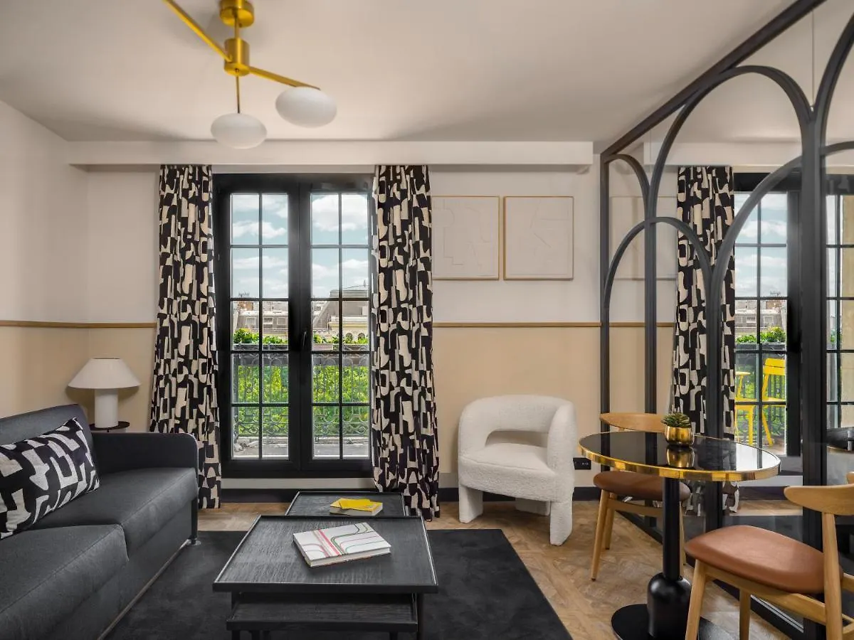 Little Palace 4*
